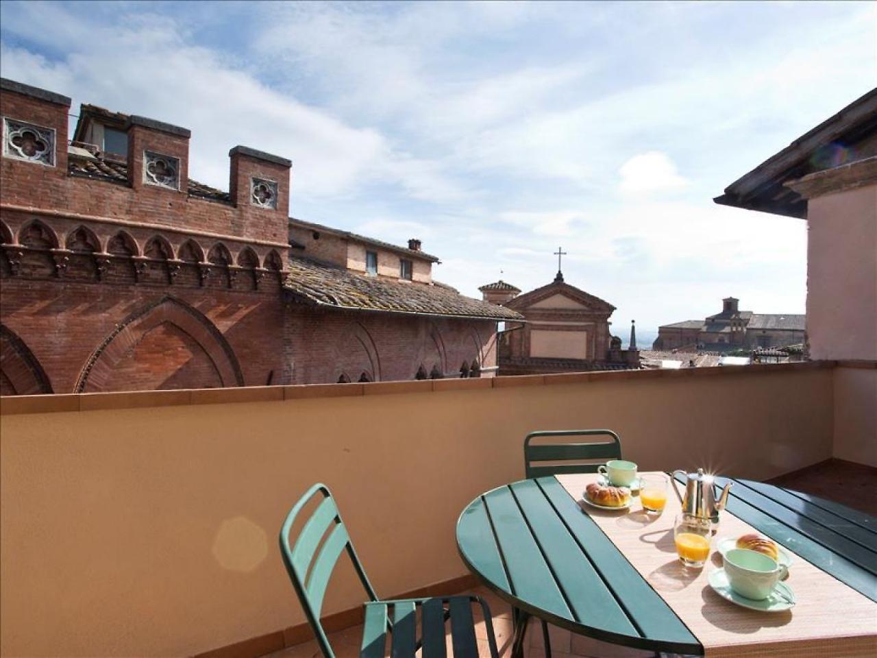Siena Romantica المظهر الخارجي الصورة
